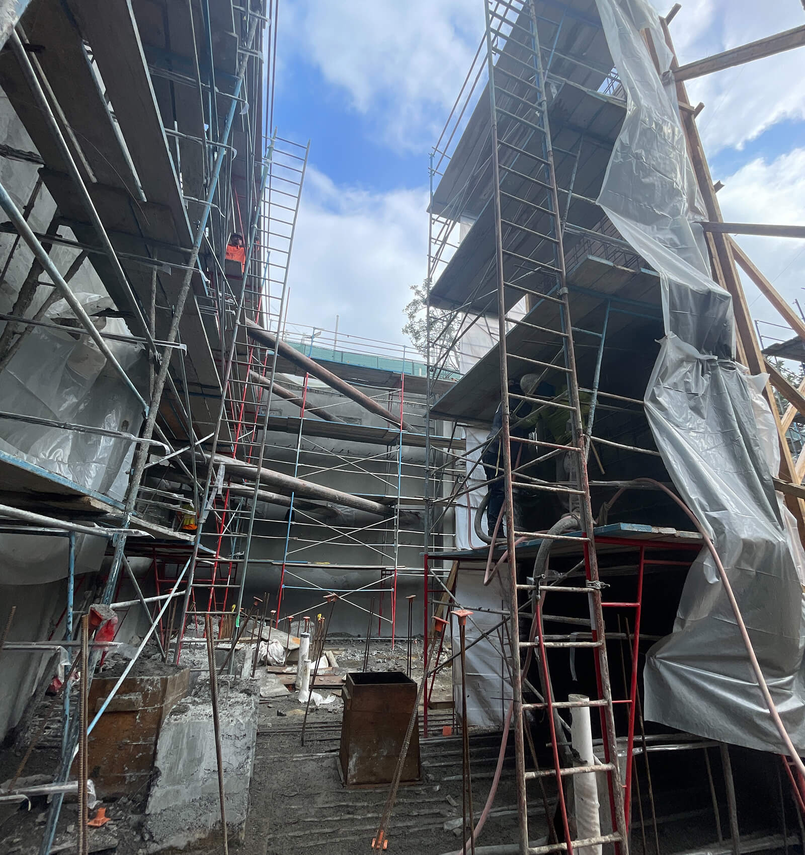 Concrete slab for storage unit